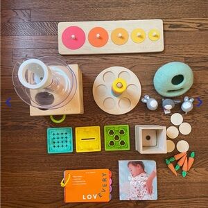 Lovevery The Babbles Kit for 13,14,15months old.